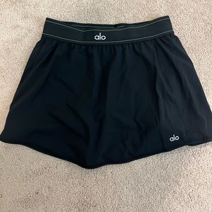 Alo Match Point Tennis Skirt - Size Medium - Never Been Worn
